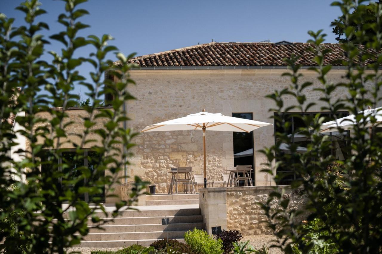 Chateau De Ferrand Saint-Emilion Exterior photo