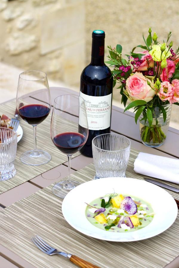 Chateau De Ferrand Saint-Emilion Exterior photo